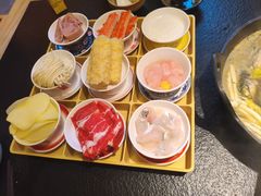 -绣园苏式火锅·开创者·腌笃鲜(大洋百货店)