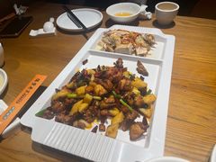 -隔壁老王·家常云南菜(花巷店)