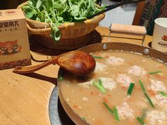 豆米肉丸子嫩菜苗-吃饭皇帝大土家民族菜(荟聚店)