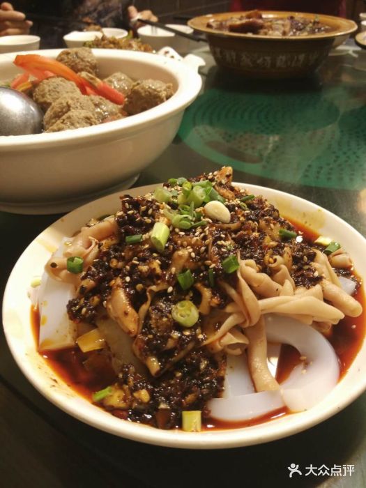 光荣烤鸭凉粉鹅肠图片 - 第1张