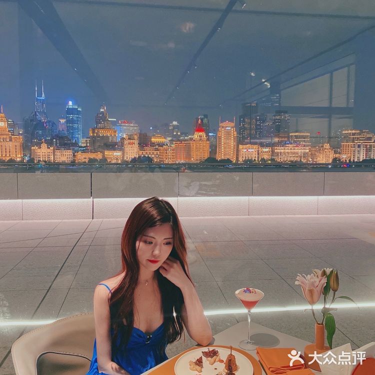 来浦东美术馆可别错过这个顶楼露台餐厅！