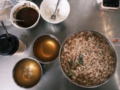 -正宗杨记普洱酸醋米线(总店)