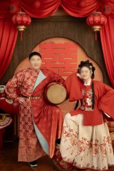 -雪中彩影婚纱摄影·微光艺术中心