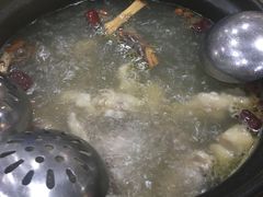 -濠轩阁特色生蚝火锅(水湾路店)