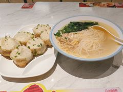 -小杨生煎(百联嘉定购物中心店)