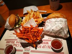 -The Habit Burger Grill 哈比特汉堡(复兴soho店)
