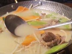 -隔壁老王·家常云南菜(花巷店)