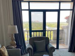-湖北文旅洪宾红莲湖酒店