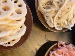 -黄潇洒老火锅(九眼桥宏济巷店)