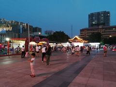 -万达广场(龙湖店)