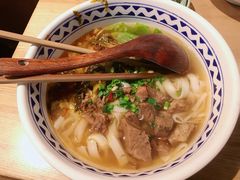 酸菜牛腩粉-三两粉(深圳福田地铁站店)
