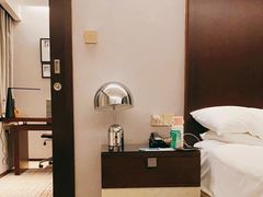 -上海龙之梦万丽酒店