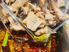 -肖肖酸萝卜鱼火锅(总店)