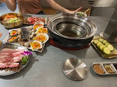 -围炉肉舍•炭烤活鳗•丹东海鲜烤肉(步行街店)