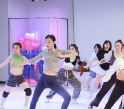 -泽舞·国际流行舞