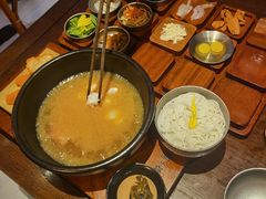 -银米·云南传统过桥米线(双廊黑金冠店)