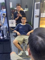 -藤野造型专业烫染接发