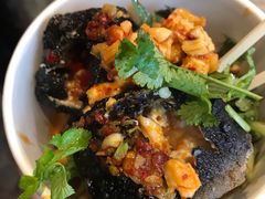 -黑色经典臭豆腐·湖南特产(太平街口店)
