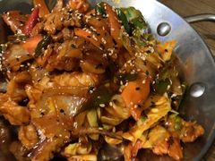 鱿鱼炒五花肉-富乐满韩国正宗炸鸡韩国料理(虹泉路店)