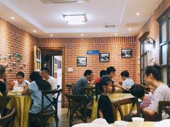 大堂-何记面馆(龙泉山店)