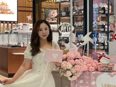 -Laderach 莱德拉(上海环贸iapm店)