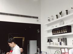 帅哥哥-UNI UNI(环亚凯瑟琳店)