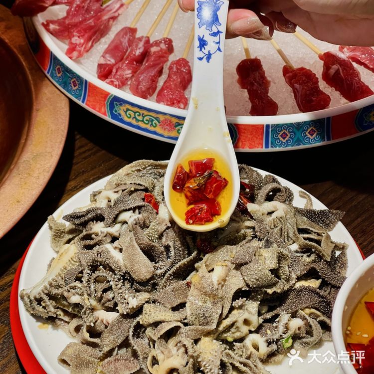 来京悦南门感受正宗的老北京铜锅涮肉