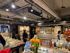 -猫的天空之城概念书店(苏州诚品店)