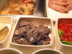 -海底捞火锅鲜切牛肉主题店(长寿路店)