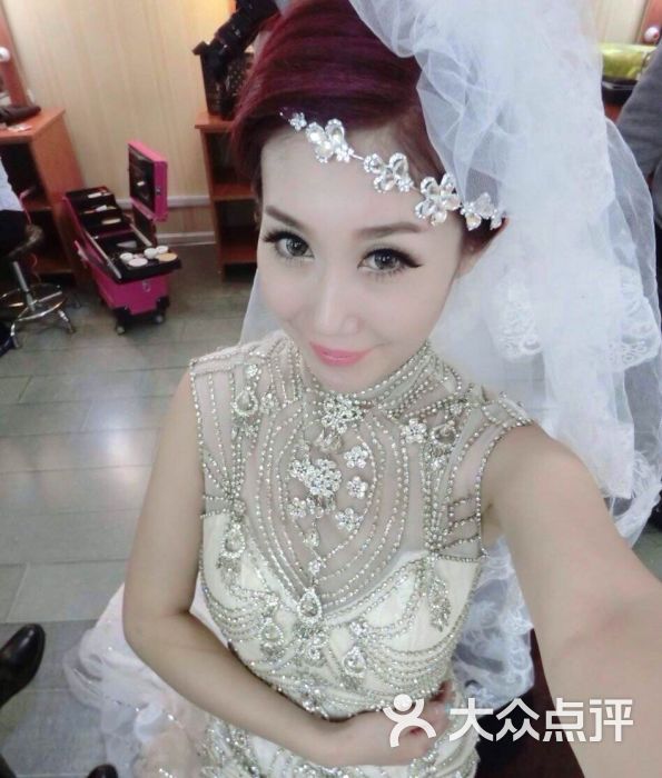 李维熙国际彩妆婚纱礼服馆-李维熙国际彩妆婚纱礼服馆图片-天津-大众