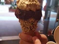 -VENCHI 闻绮(上海佛罗伦萨小镇店)