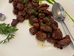 黑椒青酱牛肉粒-将相和·海鲜蒸饺大连菜