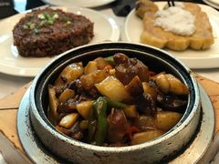 石锅焖牛肉-北李妈妈菜·海肠捞饭(高新万达店)
