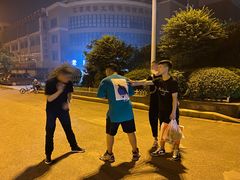 -老广烧烤(骆驼山康馨园店)