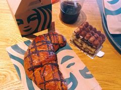 -星巴克臻选(济南万达店)