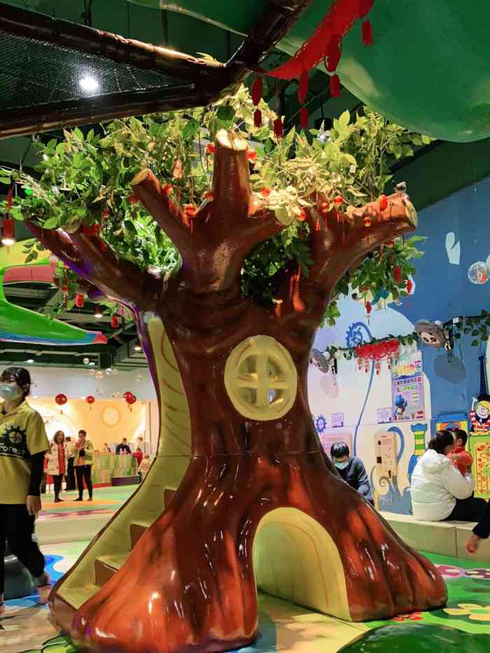 joypoliswonderforest环球港店