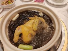 菌汤炖清远鸡-天宜隆蘑菇宴火锅(石景山旗舰店)