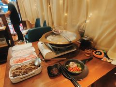 -天成·潮州牛肉脆肉鱼生蚝自助火锅