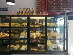 面包甜点陈列柜-美事客·面包·蛋糕·甜品(CBD店)