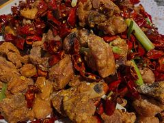 辣子鸡-华盛园卷子王农家菜水库鱼