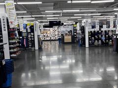 -迪卡侬(明光路店)