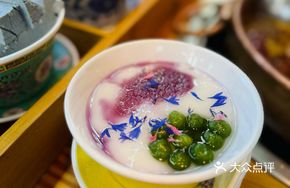 Suzhou-style Sticky Sweet Dessert