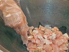 -老刘生态大鱼坊铁锅炖鱼(赛马场店)