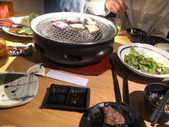 -炼火烤肉店