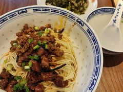 招牌辣肉干拌面-辣肉面大王(天平路店)