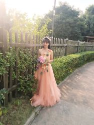 -现代经典婚纱摄影