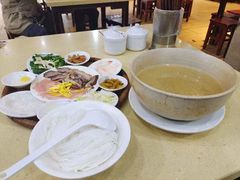-桥香园云南过桥米线(金马碧鸡店)