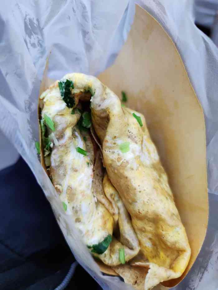 大华煎饼-"最喜欢北京的煎饼 软软的皮儿冒着热气 贴.