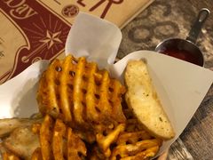 -HIGH FIVE哈福手工汉堡(桂林路店)