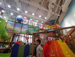 -悠游堂儿童乐园(公园茂店)